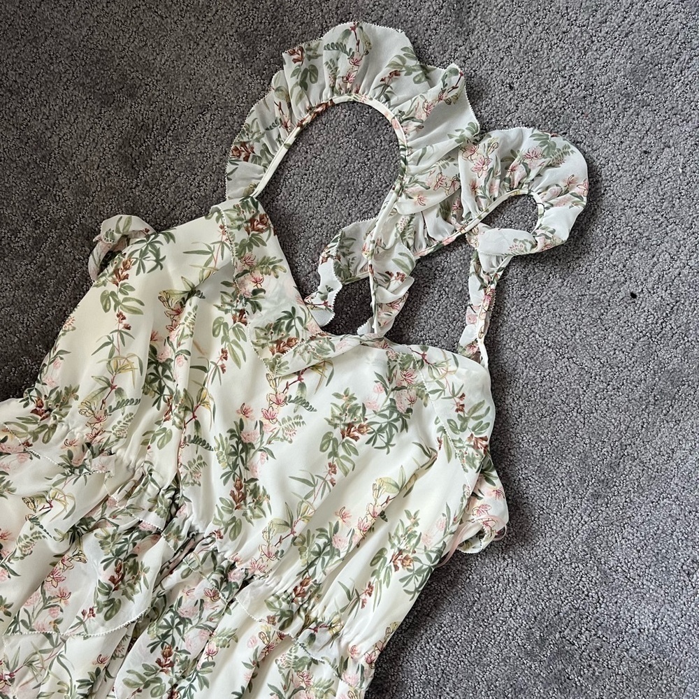 Gal Meets Glam Isabella Floral Ruffled Criss Cross Maxi Dress - Picture 4 of 6